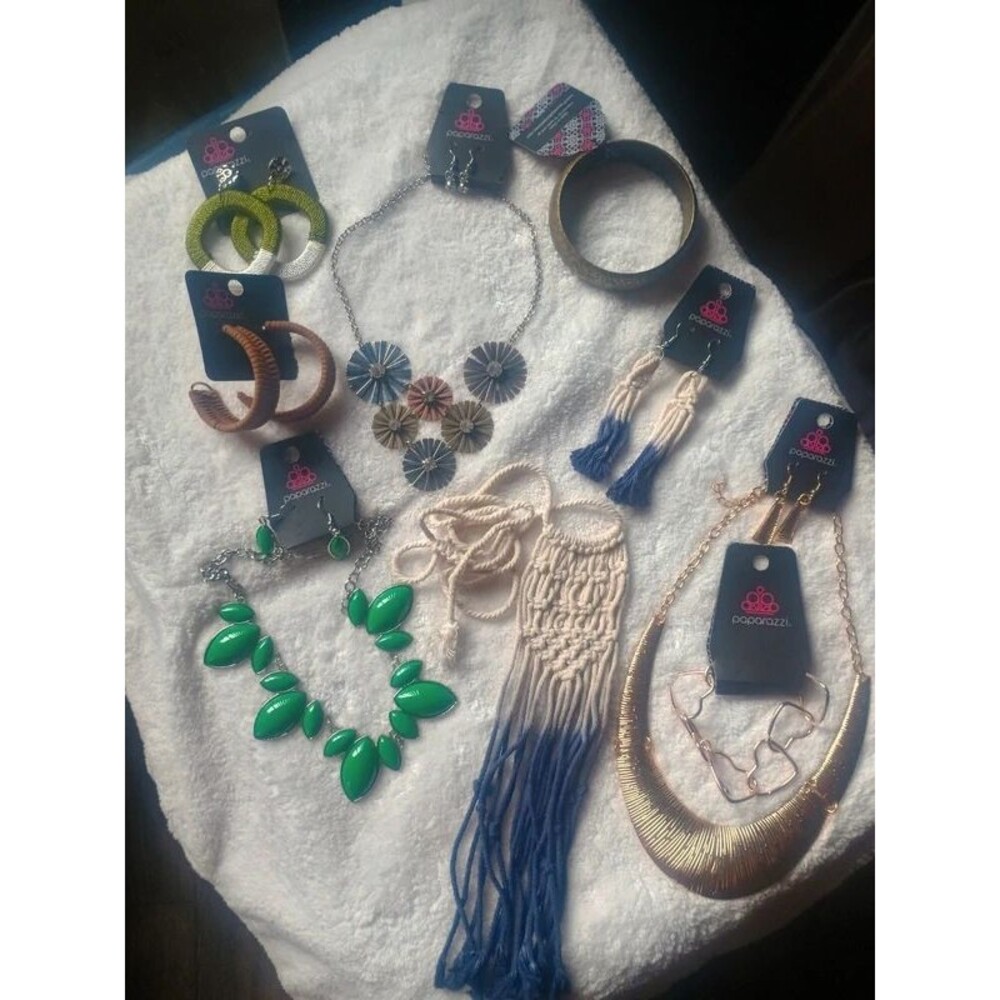 Large jewelry bundle boho indie knit pretty hoops hearts summer fun